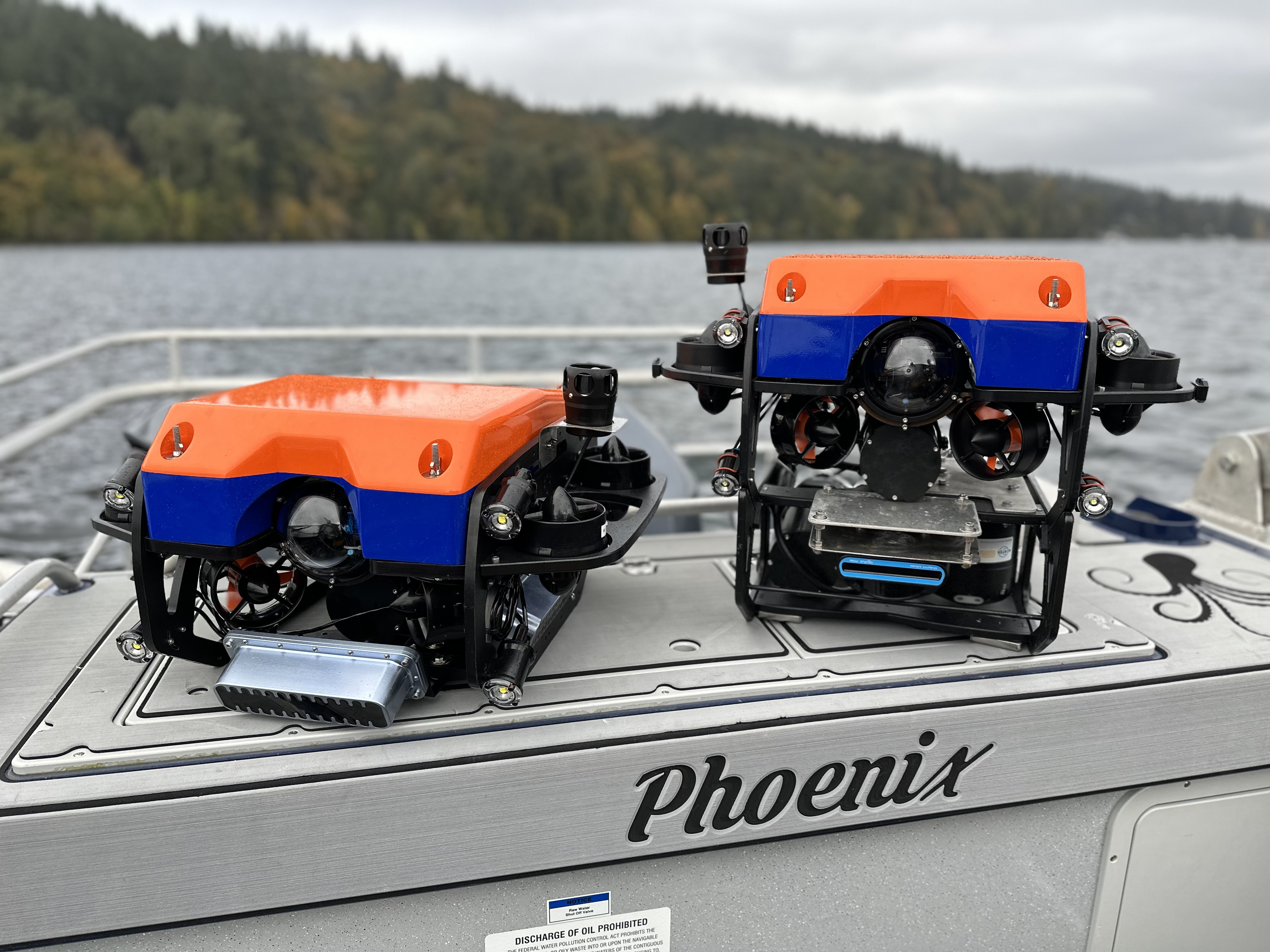 Small undersea equipment with positioning systems